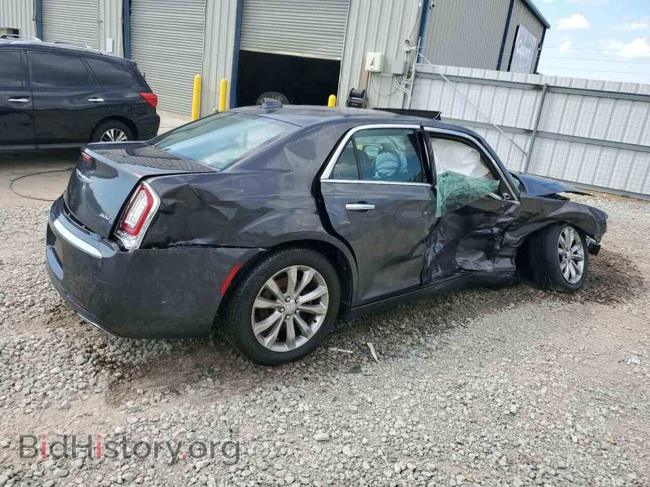 2019 CHRYSLER 300 - VIN: 2C3CCAKG6KH536877 - Фото 3