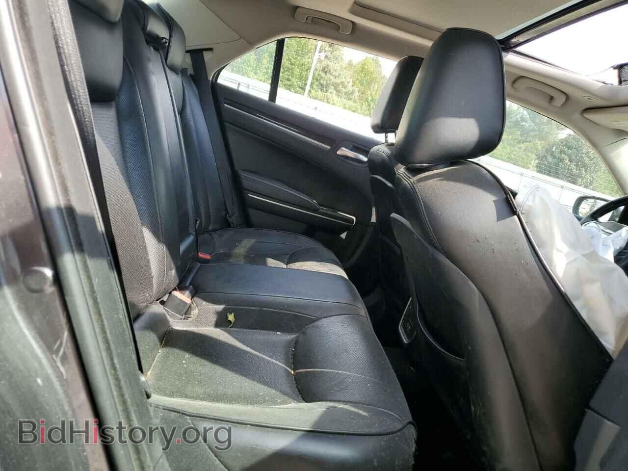 2019 CHRYSLER 300 - VIN: 2C3CCAKG6KH536877 - Фото 10