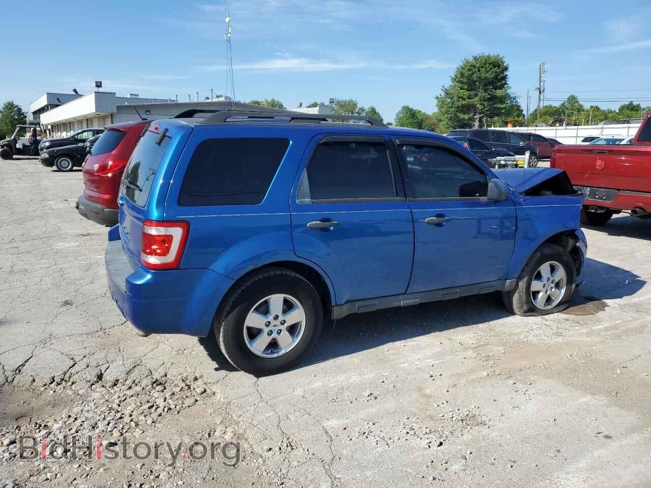2011 FORD ESCAPE - VIN: 1FMCU0D77BKA13906 - Фото 3