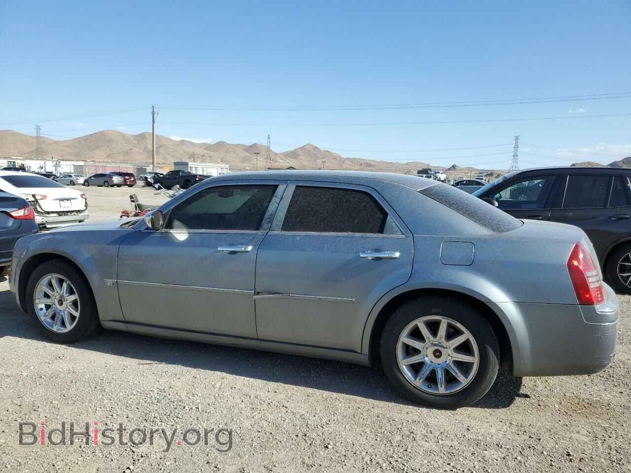 2006 CHRYSLER 300 - VIN: 2C3KA63H26H399612 - Фото 2
