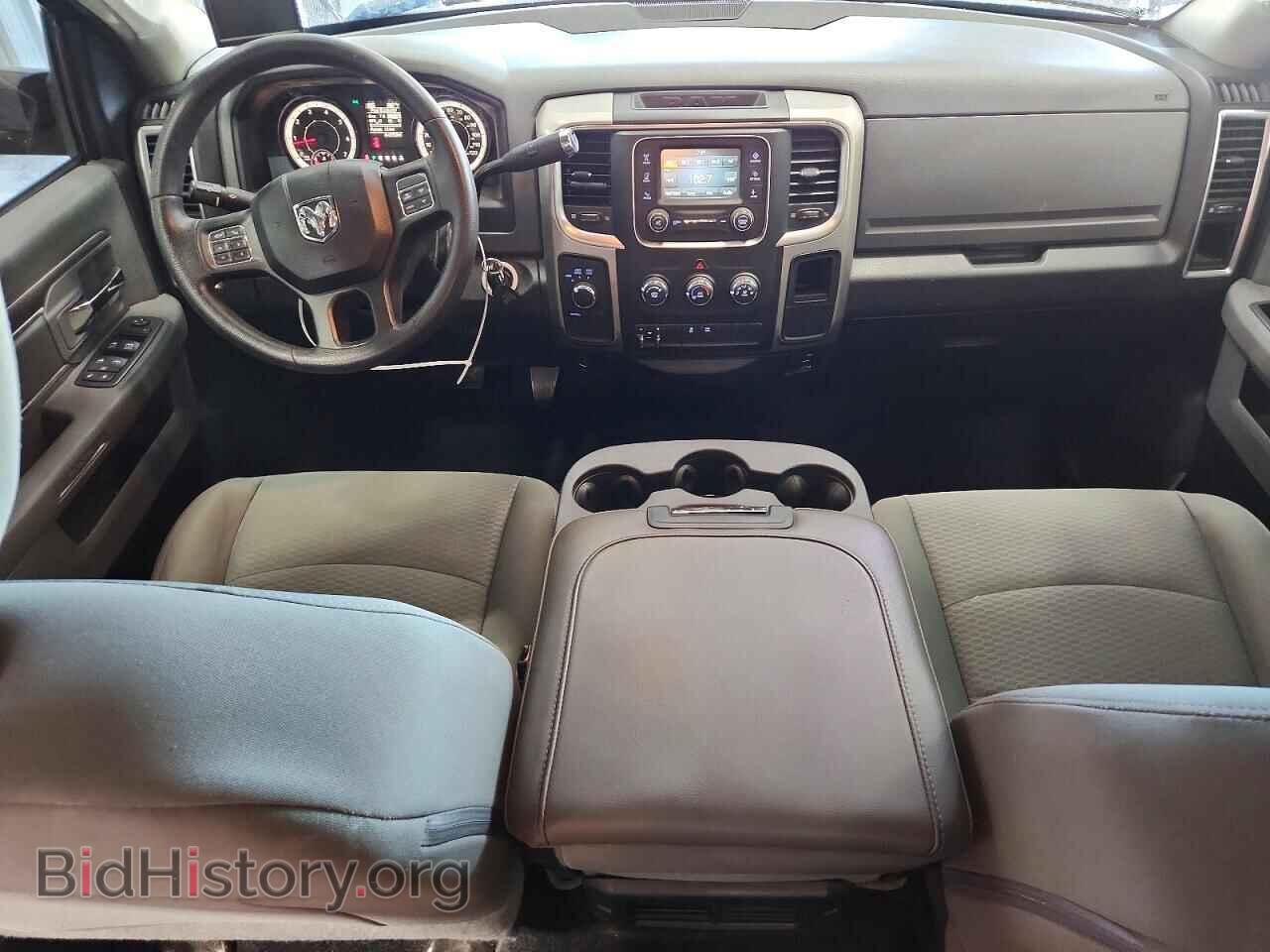 2017 RAM 2500 - VIN: 3C6TR5DTXHG603802 - Photo 8