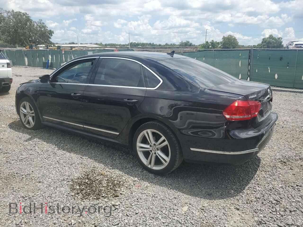 2015 VOLKSWAGEN PASSAT - VIN: 1VWCV7A33FC011059 - Фото 2