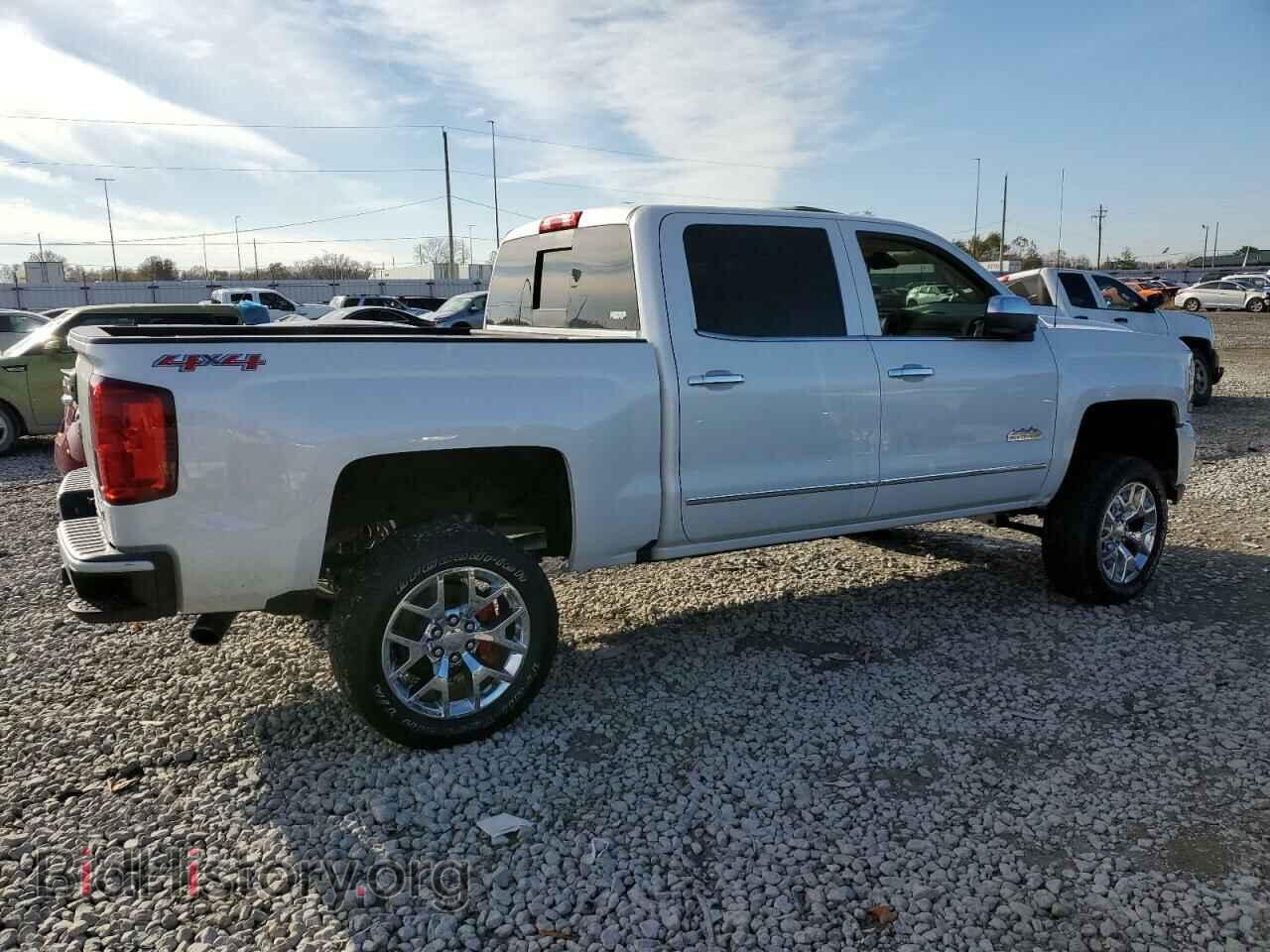 2017 CHEVROLET SILVERADO - VIN: 3GCUKTEC2HG304325 - Фото 3