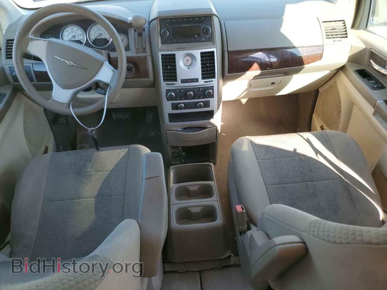 2009 CHRYSLER MINIVAN - VIN: 2A8HR44E19R689998 - Фото 8