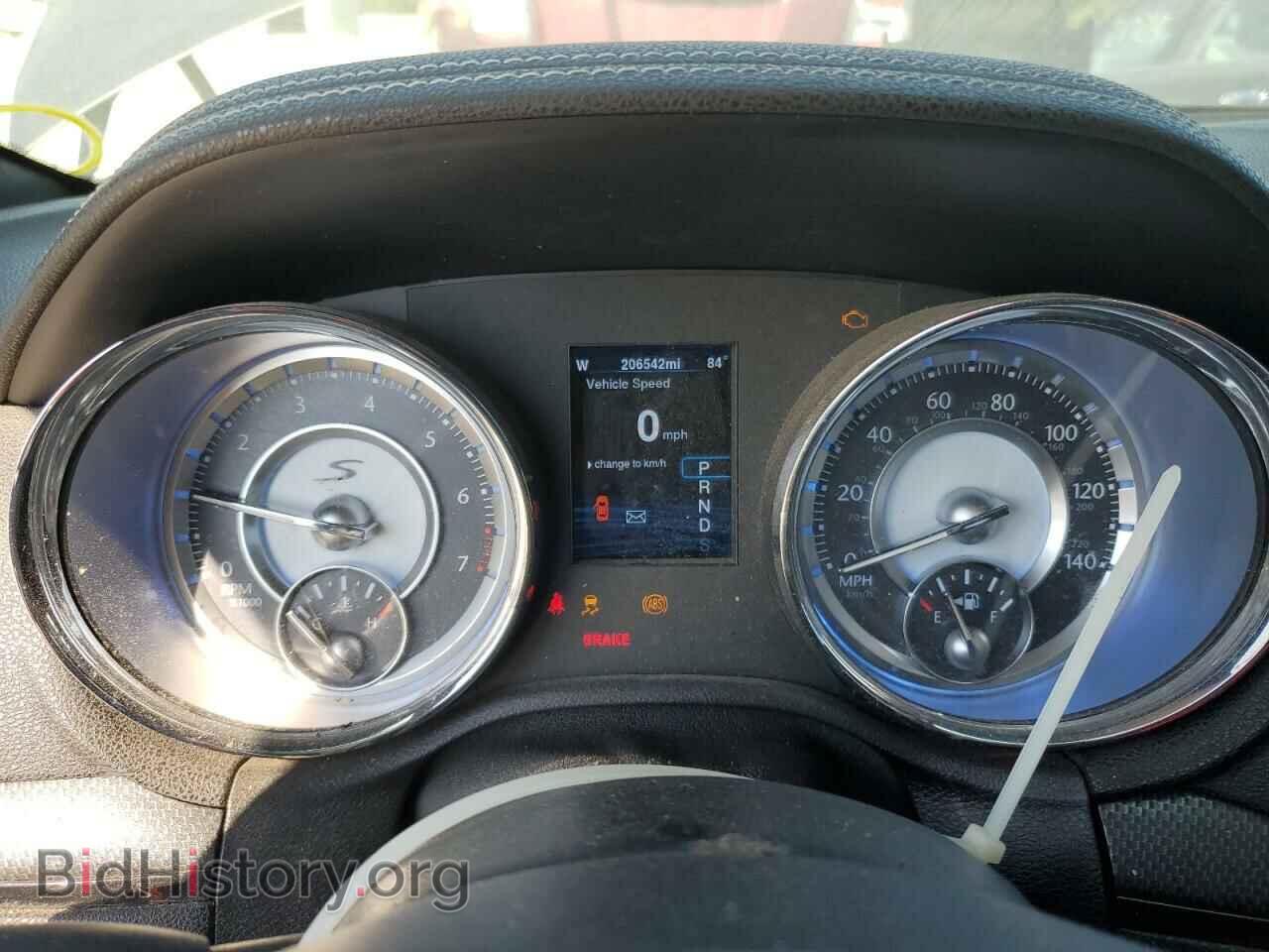 2014 CHRYSLER 300 - VIN: 2C3CCABG7EH207903 - Фото 9
