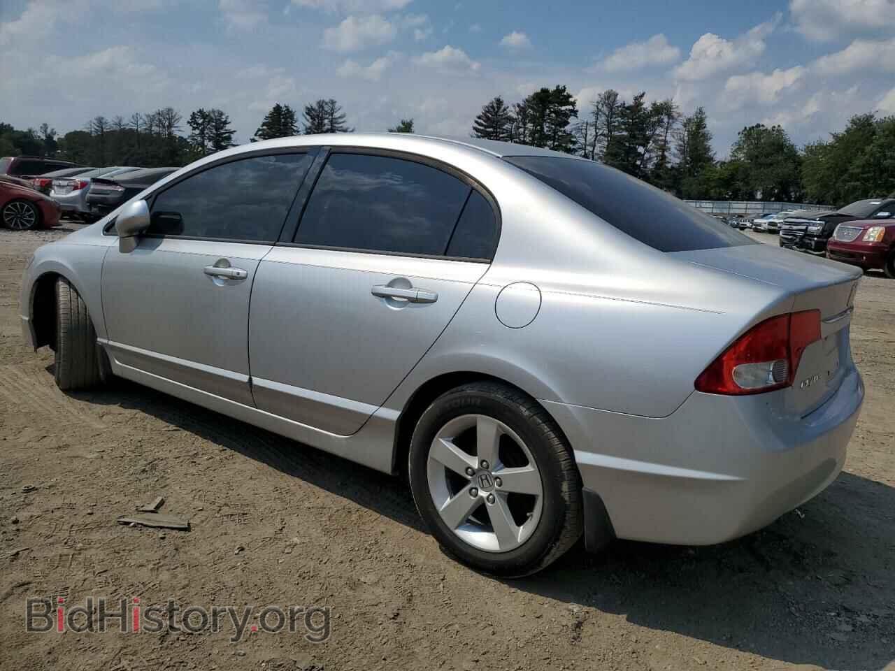 2011 HONDA CIVIC - VIN: 19XFA1F5XBE041391 - Фото 2
