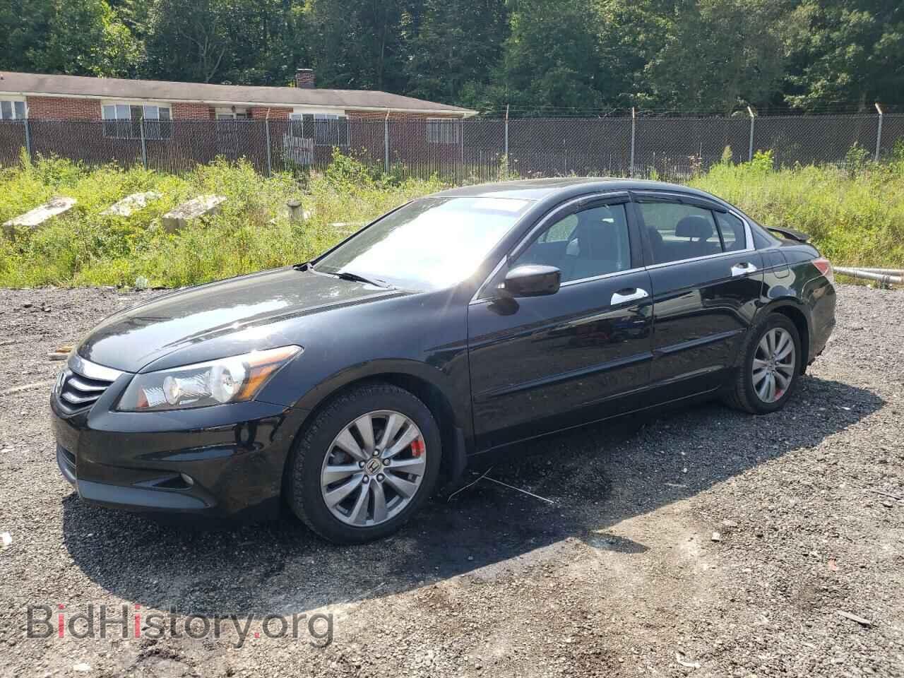 Photo 1HGCP3F87BA006822 - HONDA ACCORD 2011