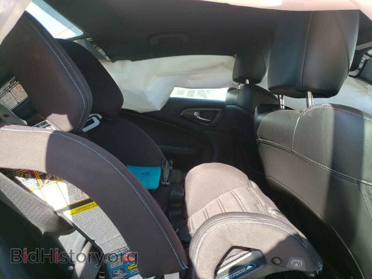 2015 CHRYSLER 200 - VIN: 1C3CCCBB7FN555550 - Фото 6