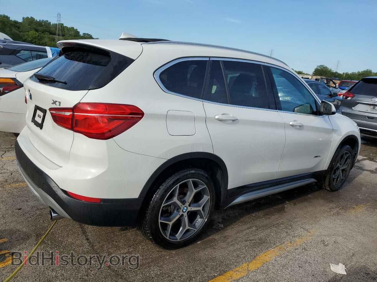 2017 BMW X1 - VIN: WBXHT3C36H5F84183 - Фото 3