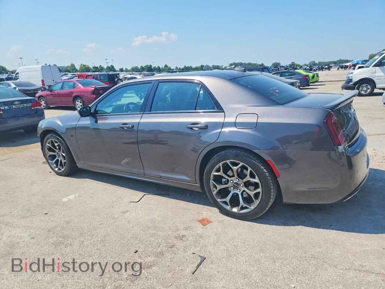 2018 CHRYSLER 300 - VIN: 2C3CCABT5JH276015 - Photo 2