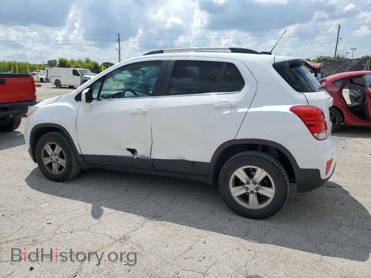 2017 CHEVROLET TRAX - VIN: 3GNCJPSB1HL147404 - Фото 2