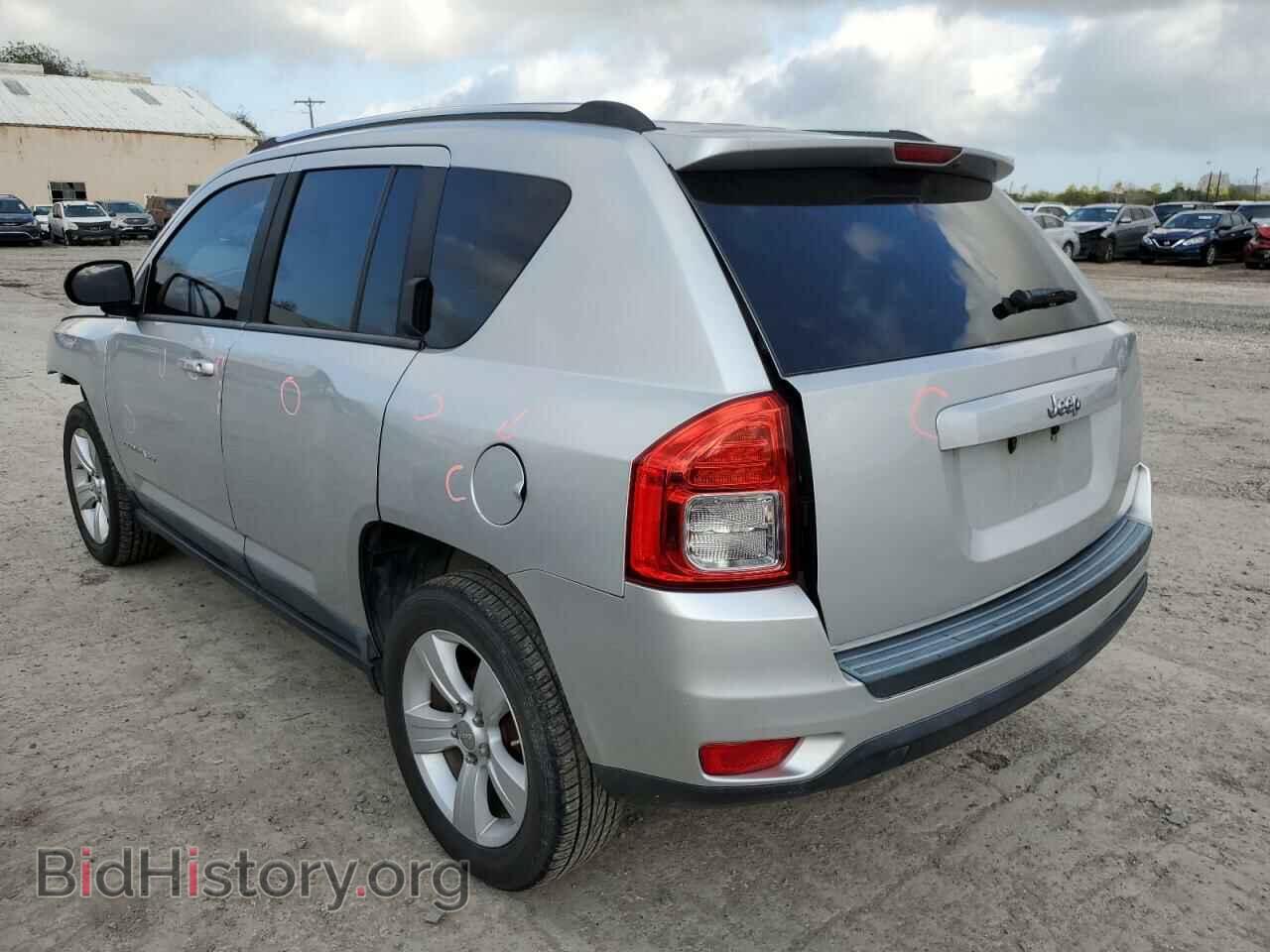 2011 JEEP COMPASS - VIN: 1J4NT1FB1BD215730 - Photo 2