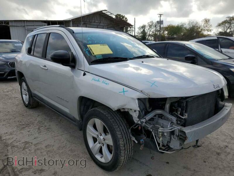 2011 Jeep COMPASS (VIN 1J4NT1FB1BD215730) — photo 4 of 14