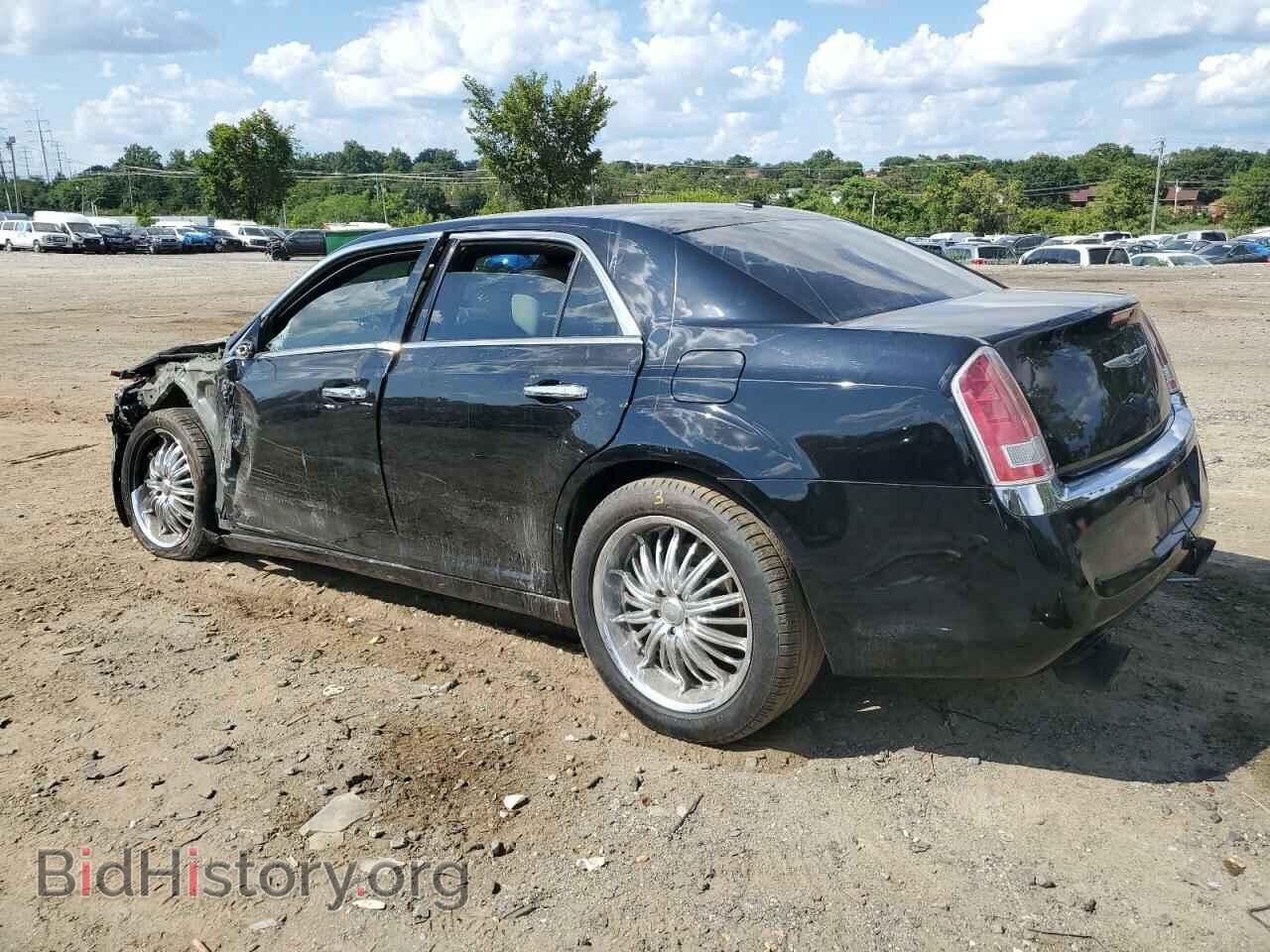 2014 CHRYSLER 300 - VIN: 2C3CCAAG4EH343052 - Фото 2