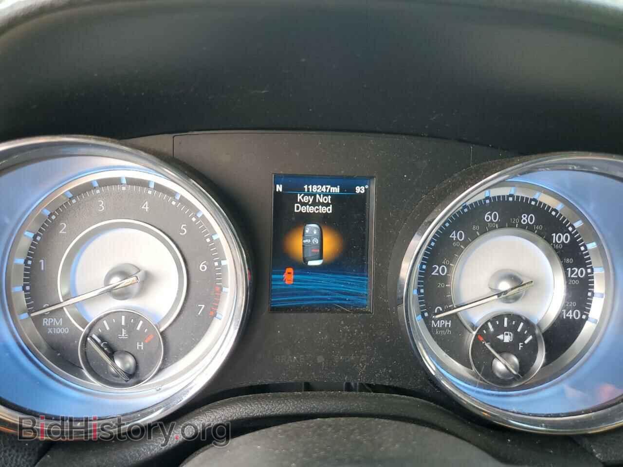 2014 CHRYSLER 300 - VIN: 2C3CCAAG4EH343052 - Фото 9