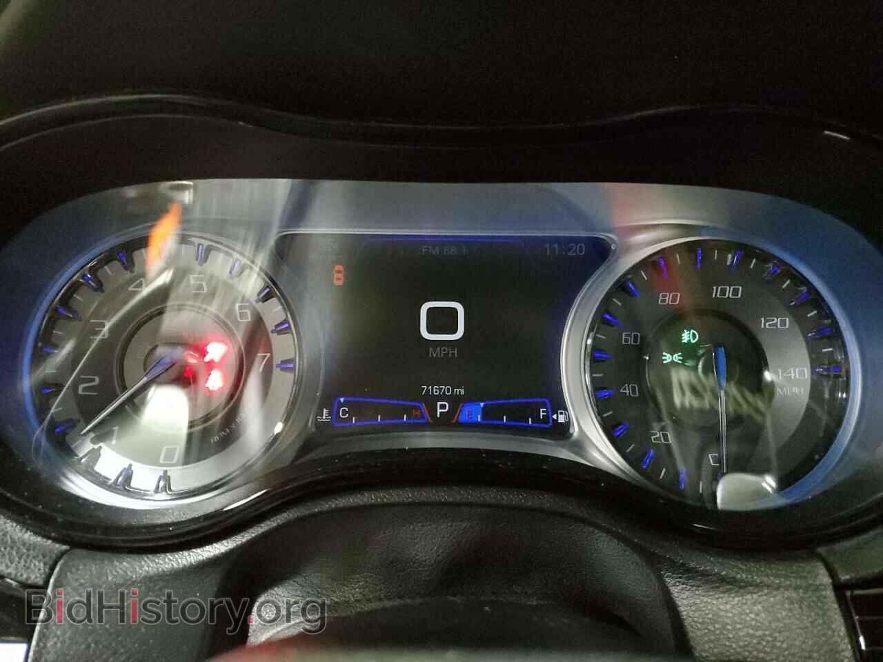 2019 CHRYSLER 300 - VIN: 2C3CCABGXKH618174 - Фото 9