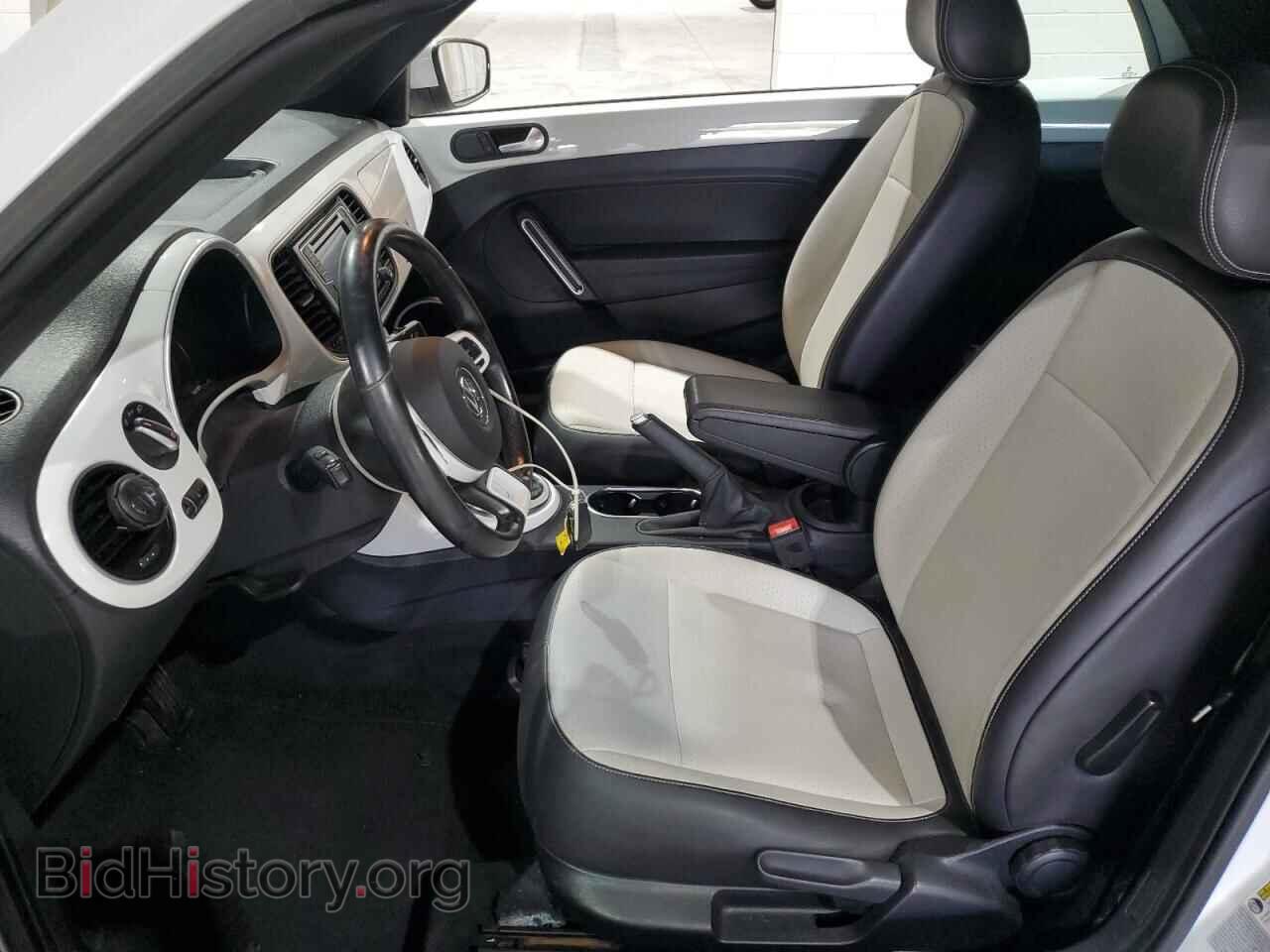 2017 VOLKSWAGEN BEETLE - VIN: 3VW517AT5HM804577 - Фото 7