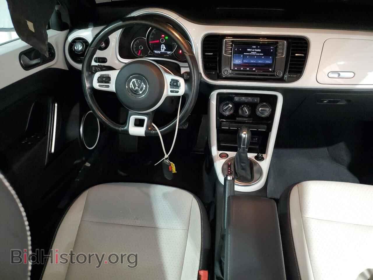2017 VOLKSWAGEN BEETLE - VIN: 3VW517AT5HM804577 - Фото 8