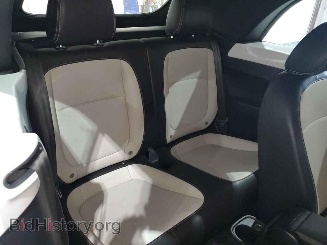 2017 VOLKSWAGEN BEETLE - VIN: 3VW517AT5HM804577 - Фото 10