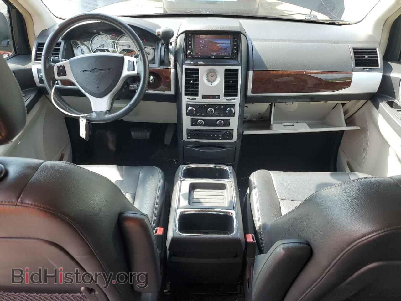 2010 CHRYSLER MINIVAN - VIN: 2A4RR8DX7AR382080 - Фото 8