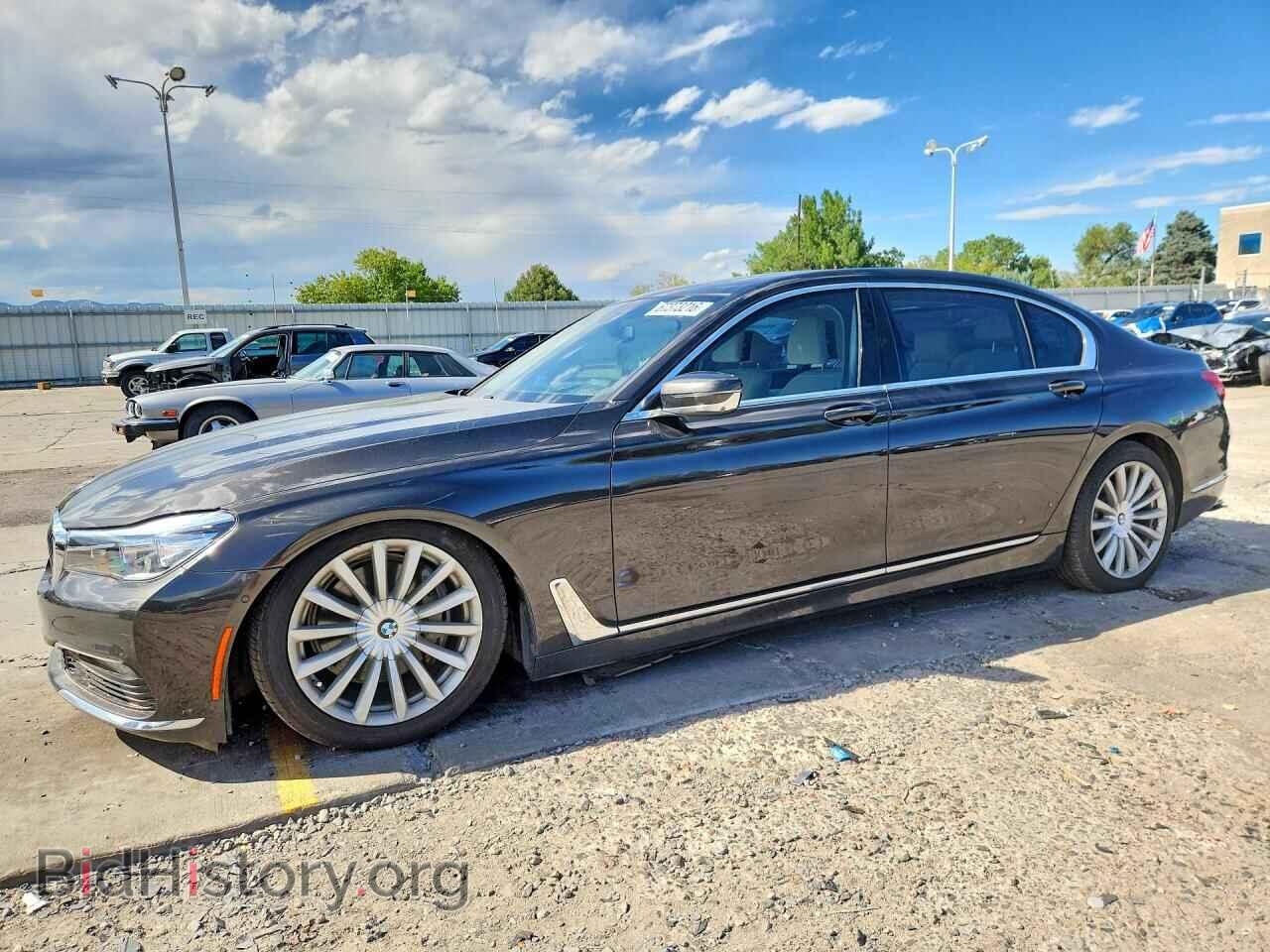 Фотография WBA7E2C53GG548107 - BMW 7 SERIES 2016