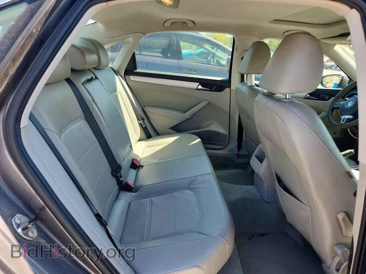 2012 VOLKSWAGEN PASSAT - VIN: 1VWBP7A32CC100770 - Photo 10