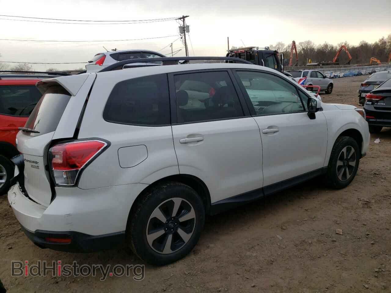 2017 SUBARU FORESTER - VIN: JF2SJAEC1HH421481 - Фото 3