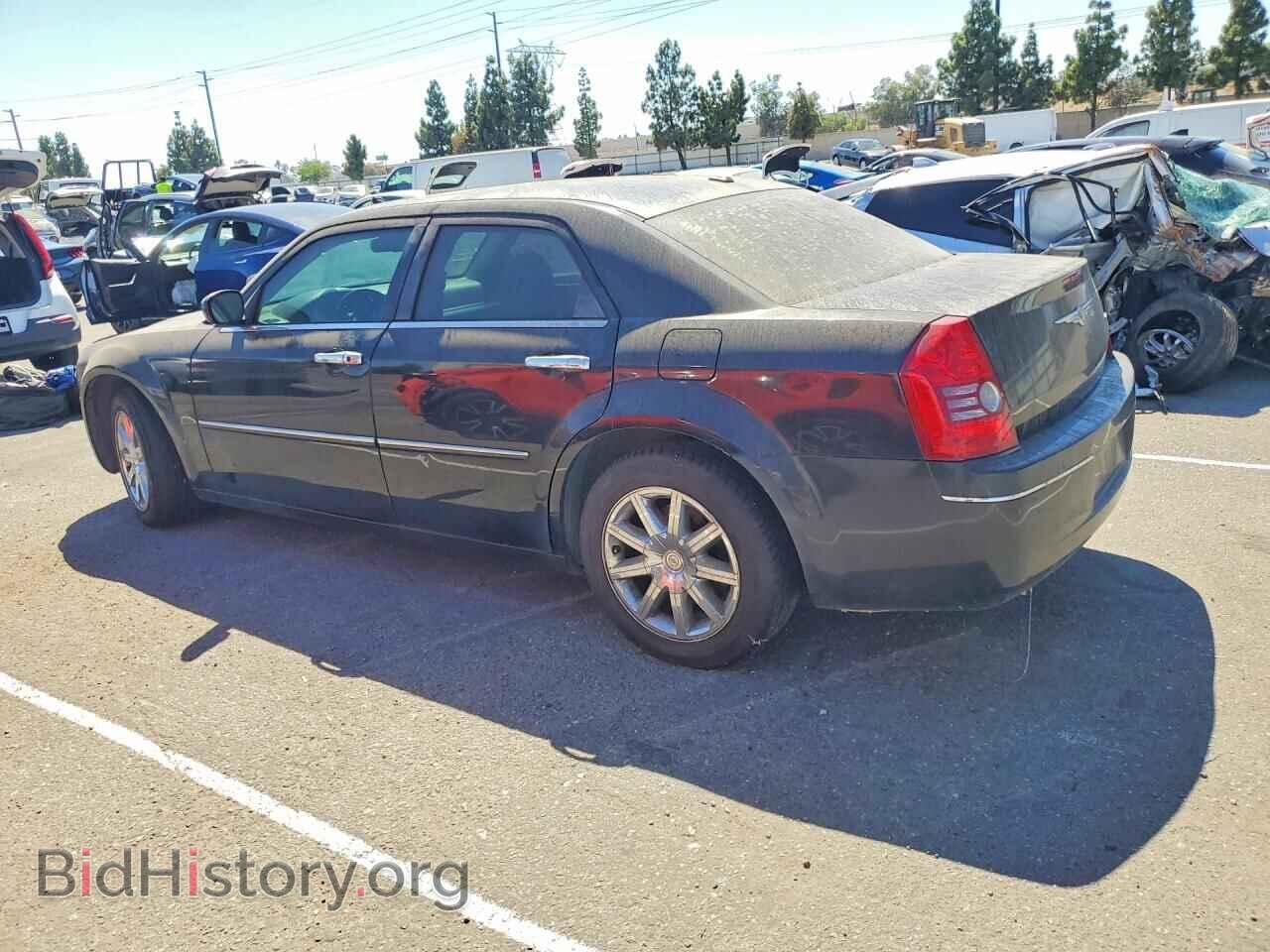 2009 CHRYSLER 300 - VIN: 2C3LA53V09H554411 - Фото 2