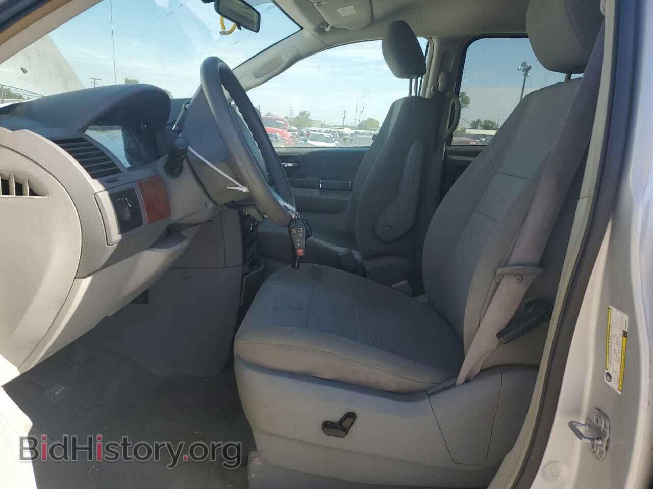 2008 CHRYSLER MINIVAN - VIN: 2A8HR44H88R602350 - Фото 7