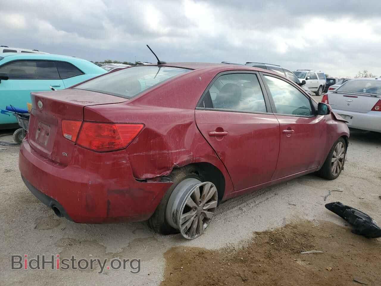 2013 KIA FORTE - VIN: KNAFW4A34D5678104 - Фото 3