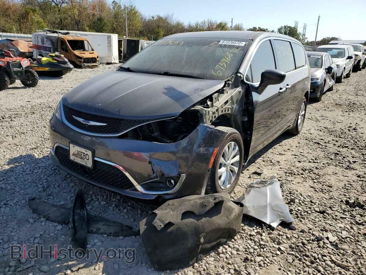 2019 CHRYSLER PACIFICA - VIN: 2C4RC1FG2KR583074 - Photo 2