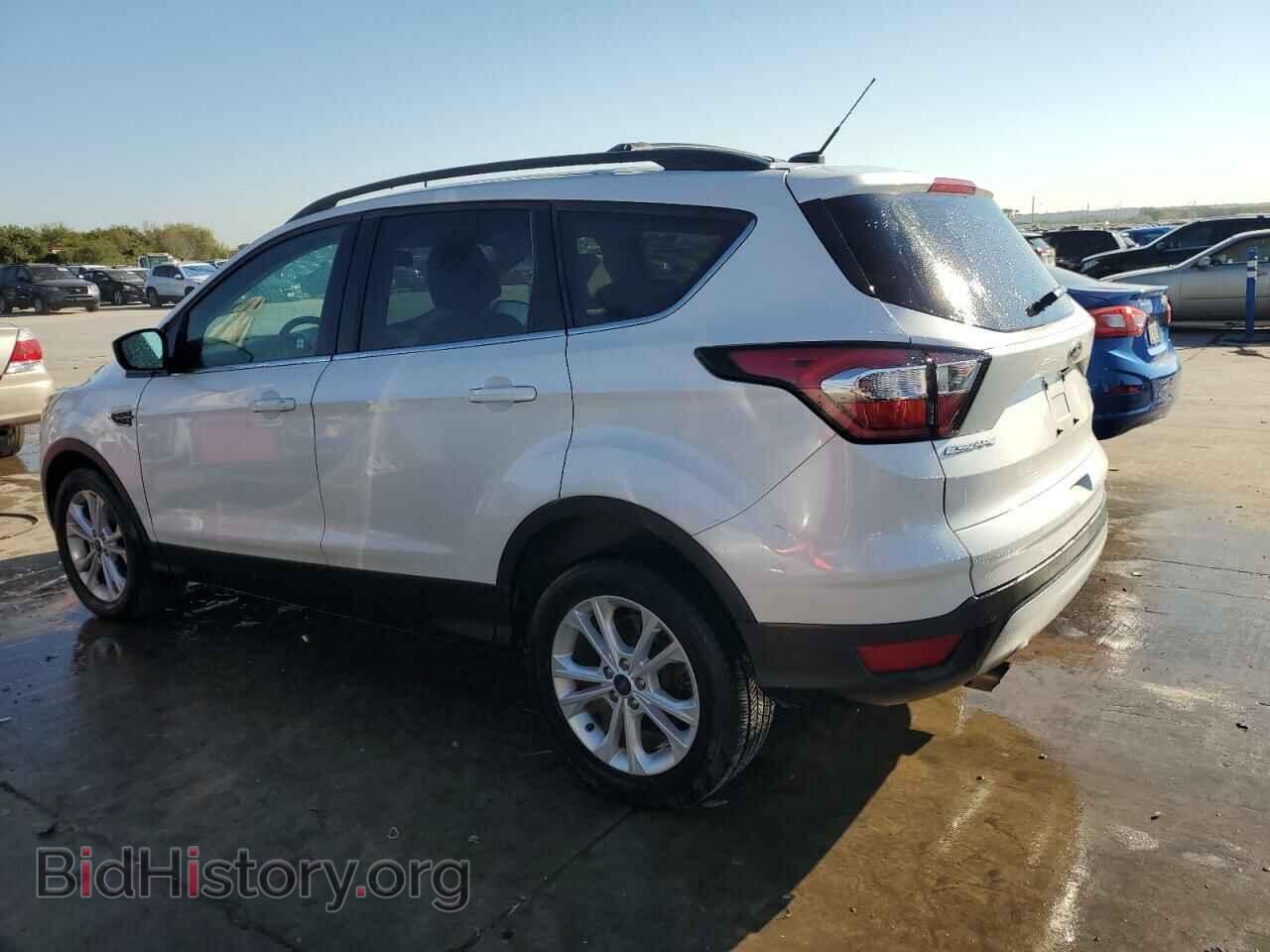 2017 FORD ESCAPE - VIN: 1FMCU0GD9HUD28141 - Фото 2