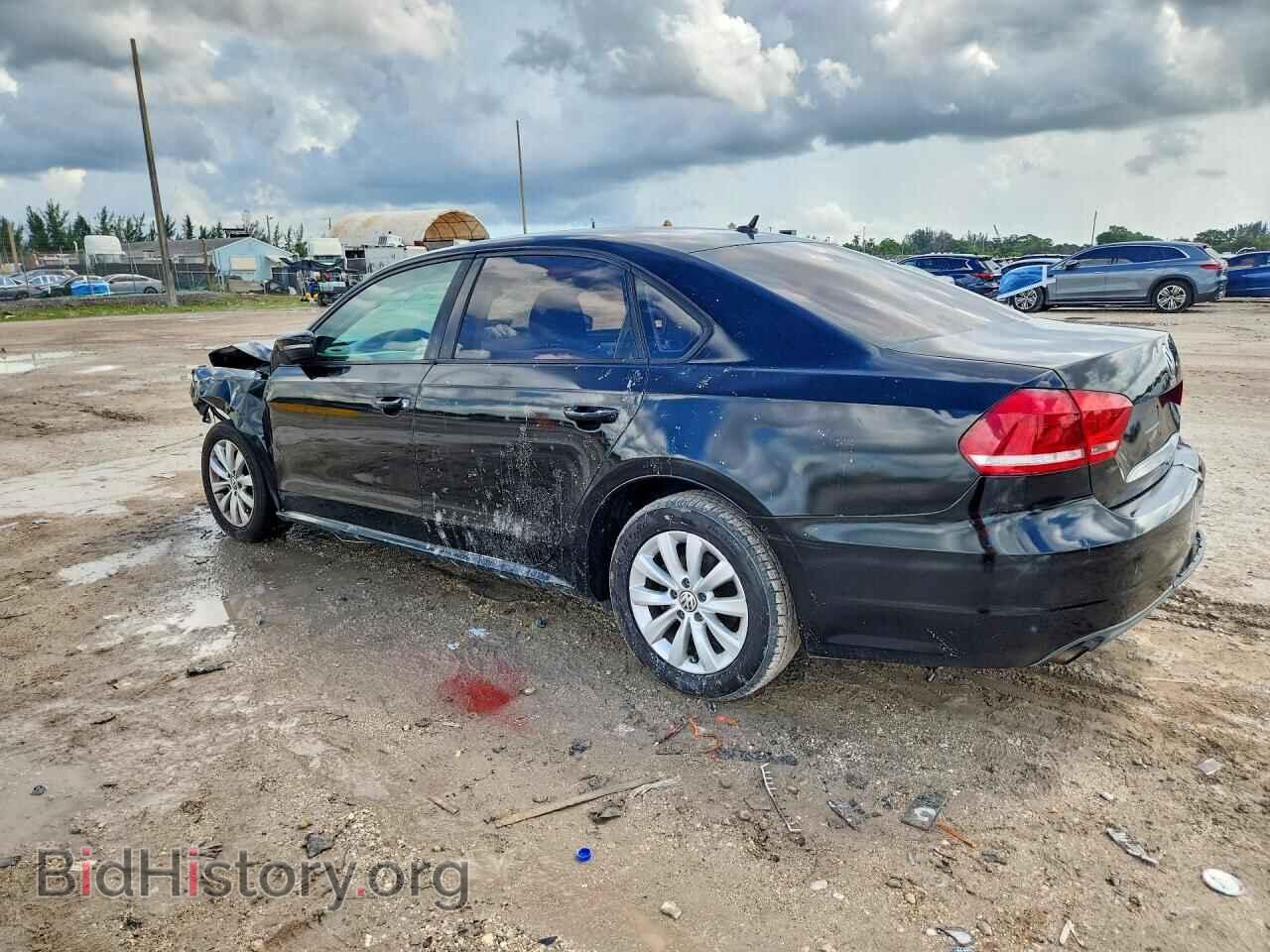 2013 VOLKSWAGEN PASSAT - VIN: 1VWAP7A31DC085174 - Photo 2