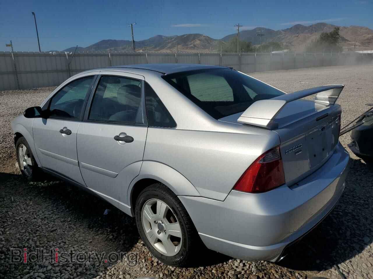 2006 FORD FOCUS - VIN: 1FAHP34N56W222602 - Фото 2