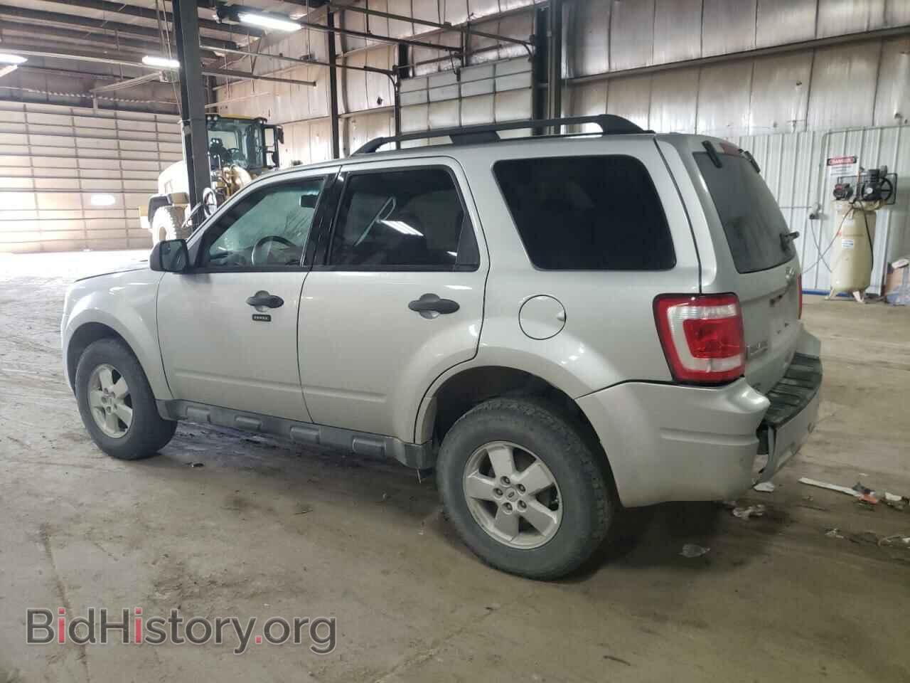 2010 FORD ESCAPE - VIN: 1FMCU0DG4AKB08227 - Фото 2