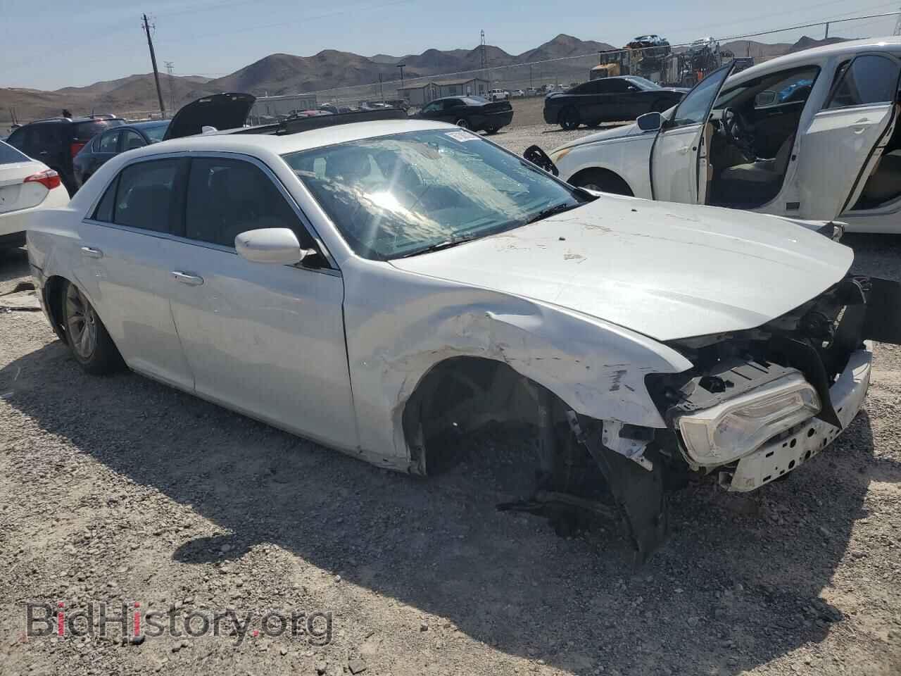 2015 CHRYSLER 300 - VIN: 2C3CCAAG2FH931064 - Фото 4