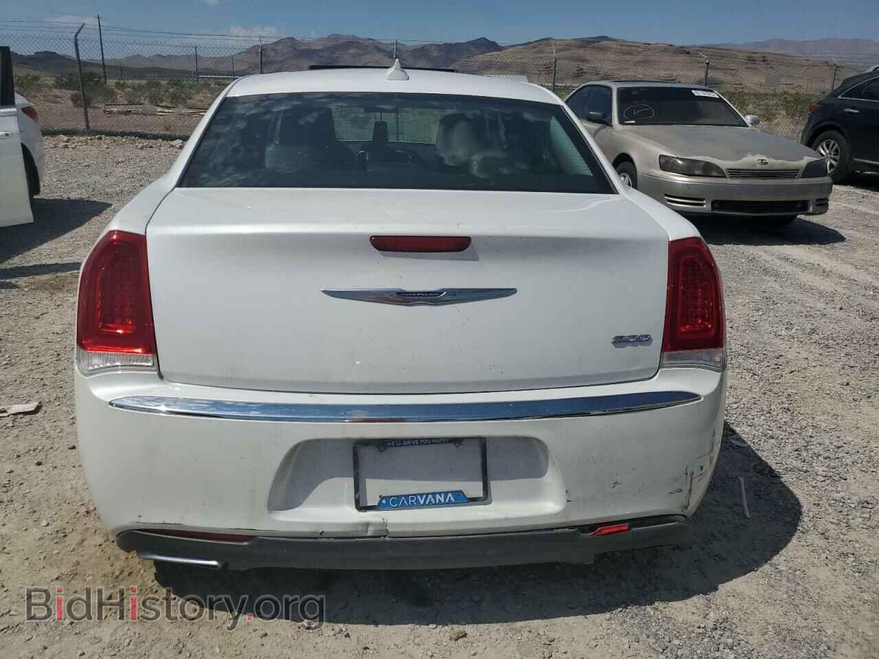 2015 CHRYSLER 300 - VIN: 2C3CCAAG2FH931064 - Фото 6