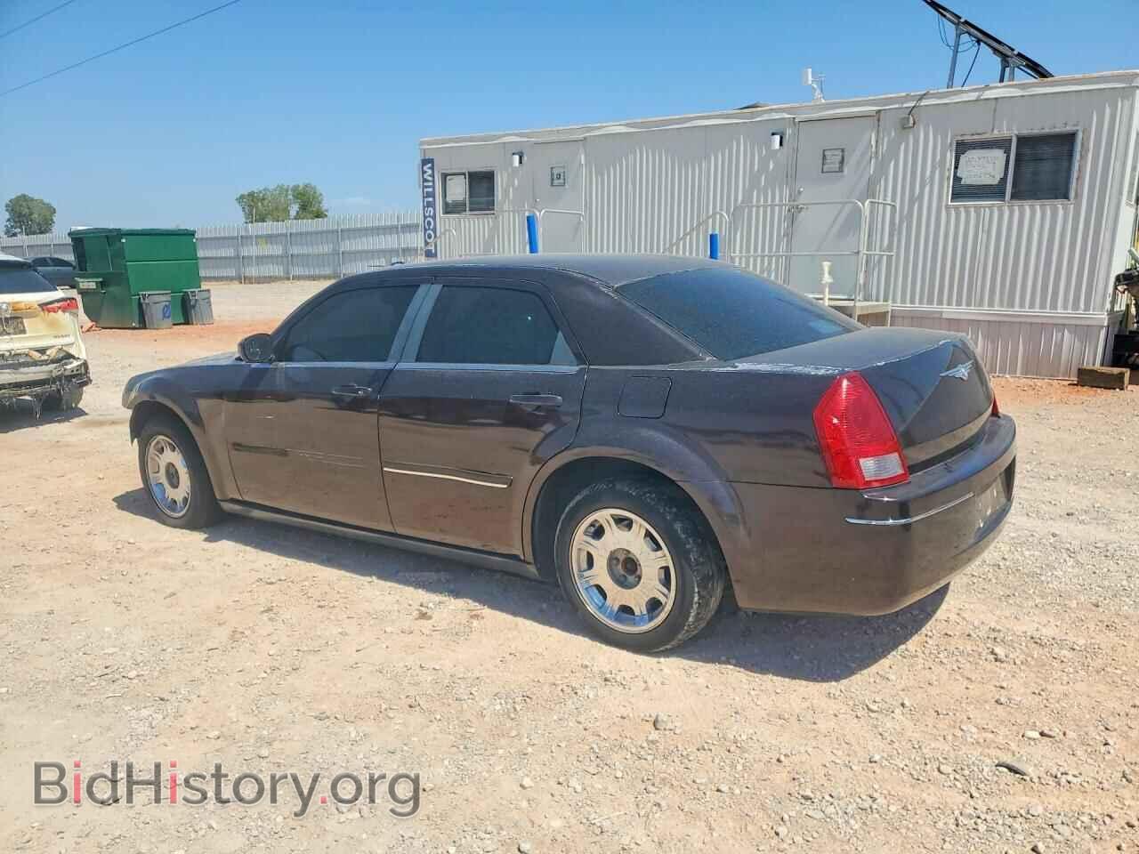2005 CHRYSLER 300 - VIN: 2C3JA53G45H134024 - Photo 2
