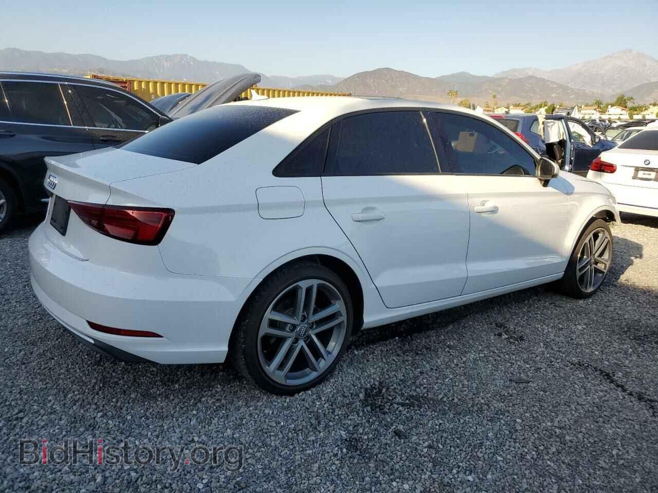 2018 AUDI A3 - VIN: WAUAUGFF4J1018572 - Фото 3