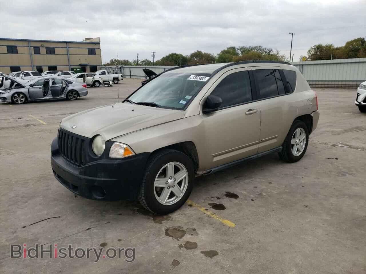Photo 1J4NT4FA9AD506841 - JEEP COMPASS 2010