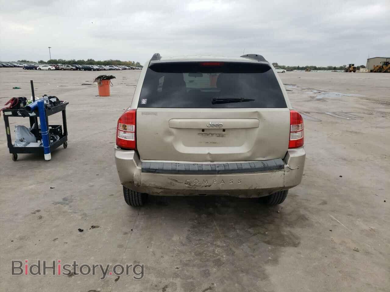 2010 JEEP COMPASS - VIN: 1J4NT4FA9AD506841 - Photo 6