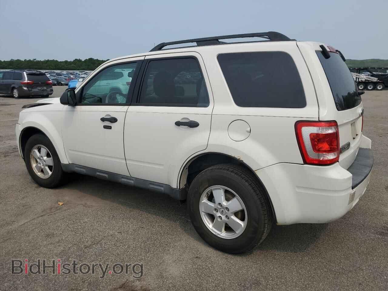 2011 FORD ESCAPE - VIN: 1FMCU9D73BKC58657 - Фото 2