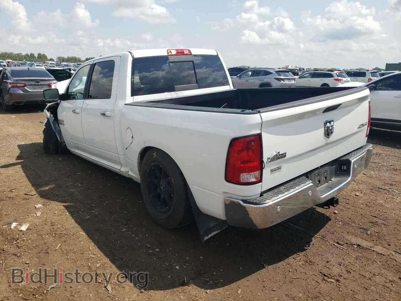 2018 RAM 1500 - VIN: 3C6RR7LG9JG254762 - Фото 2