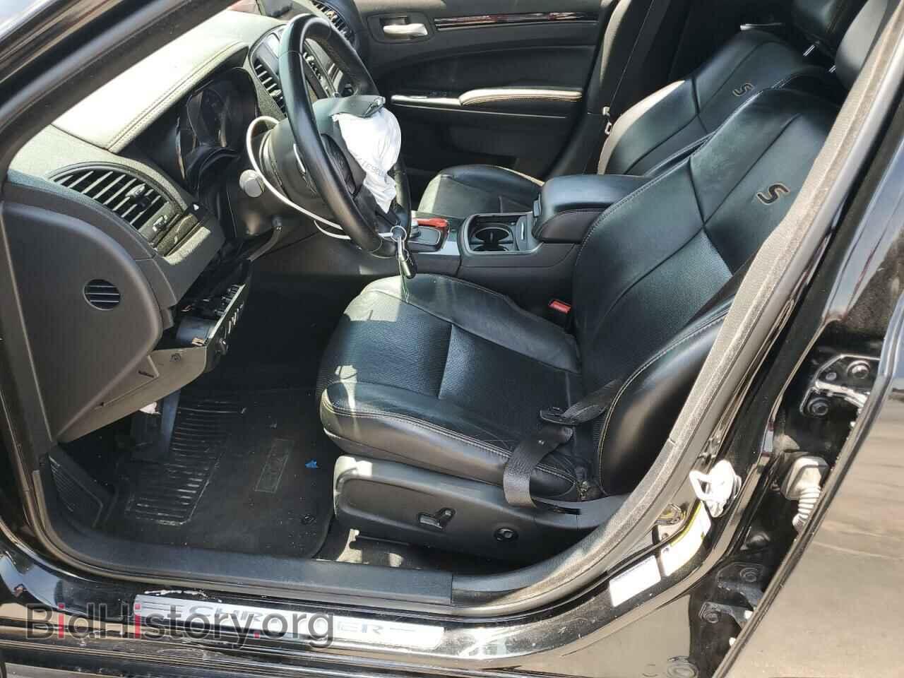 2017 CHRYSLER 300 - VIN: 2C3CCABG9HH593728 - Фото 7