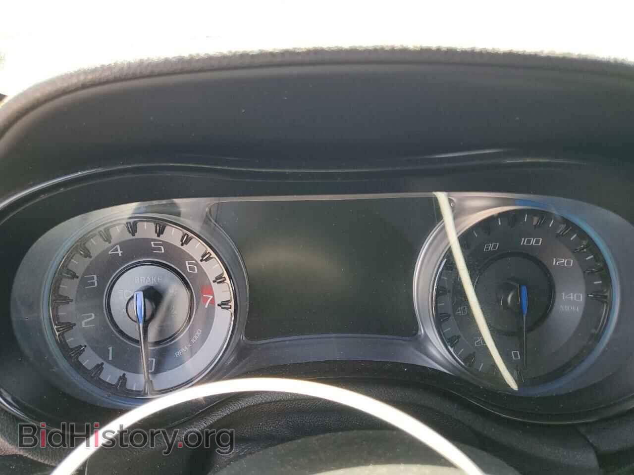2017 CHRYSLER 300 - VIN: 2C3CCABG9HH593728 - Фото 9
