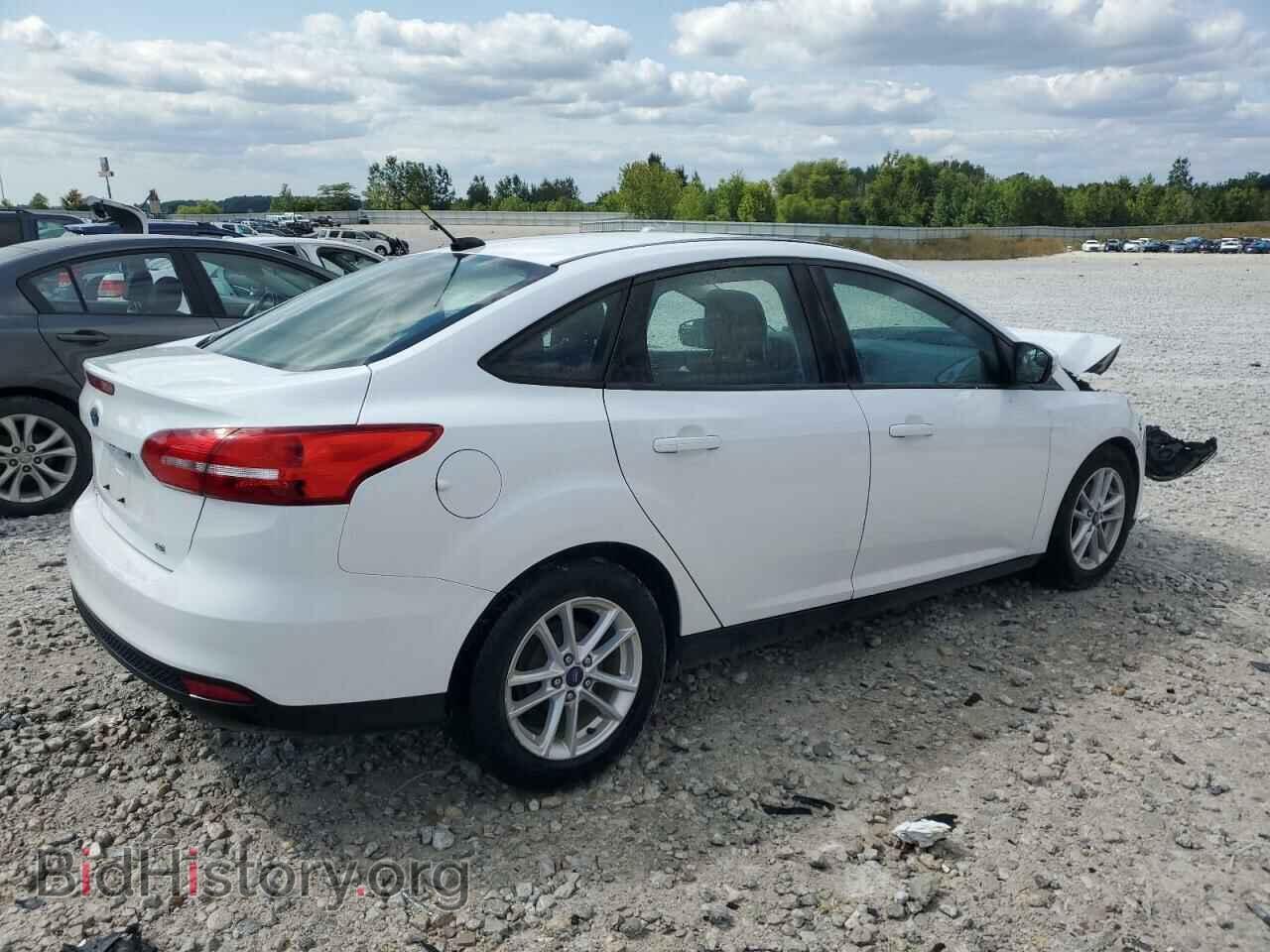 2017 FORD FOCUS - VIN: 1FADP3F2XHL324192 - Фото 3