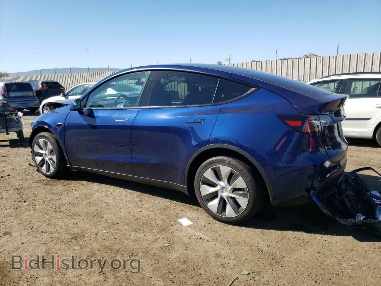 2023 TESLA MODEL Y - VIN: 7SAYGDEEXPF743256 - Фото 2