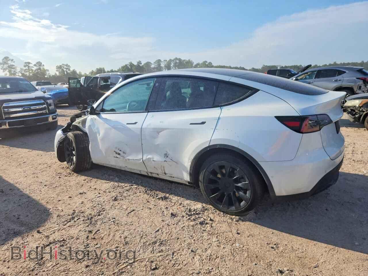 2022 TESLA MODEL Y - VIN: 7SAYGAEE5NF539072 - Photo 2