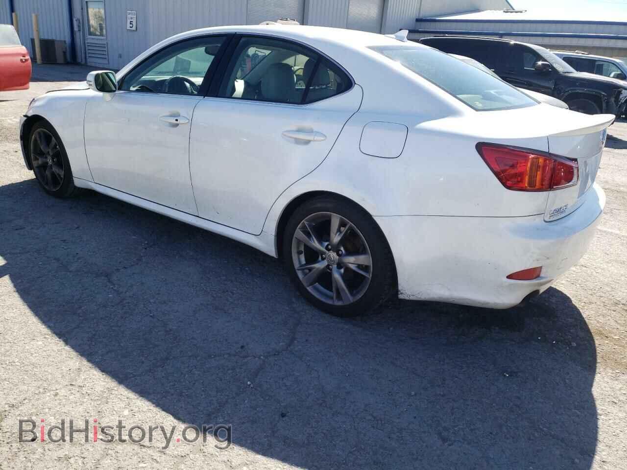 2010 LEXUS IS - VIN: JTHBF5C20A2097495 - Photo 2