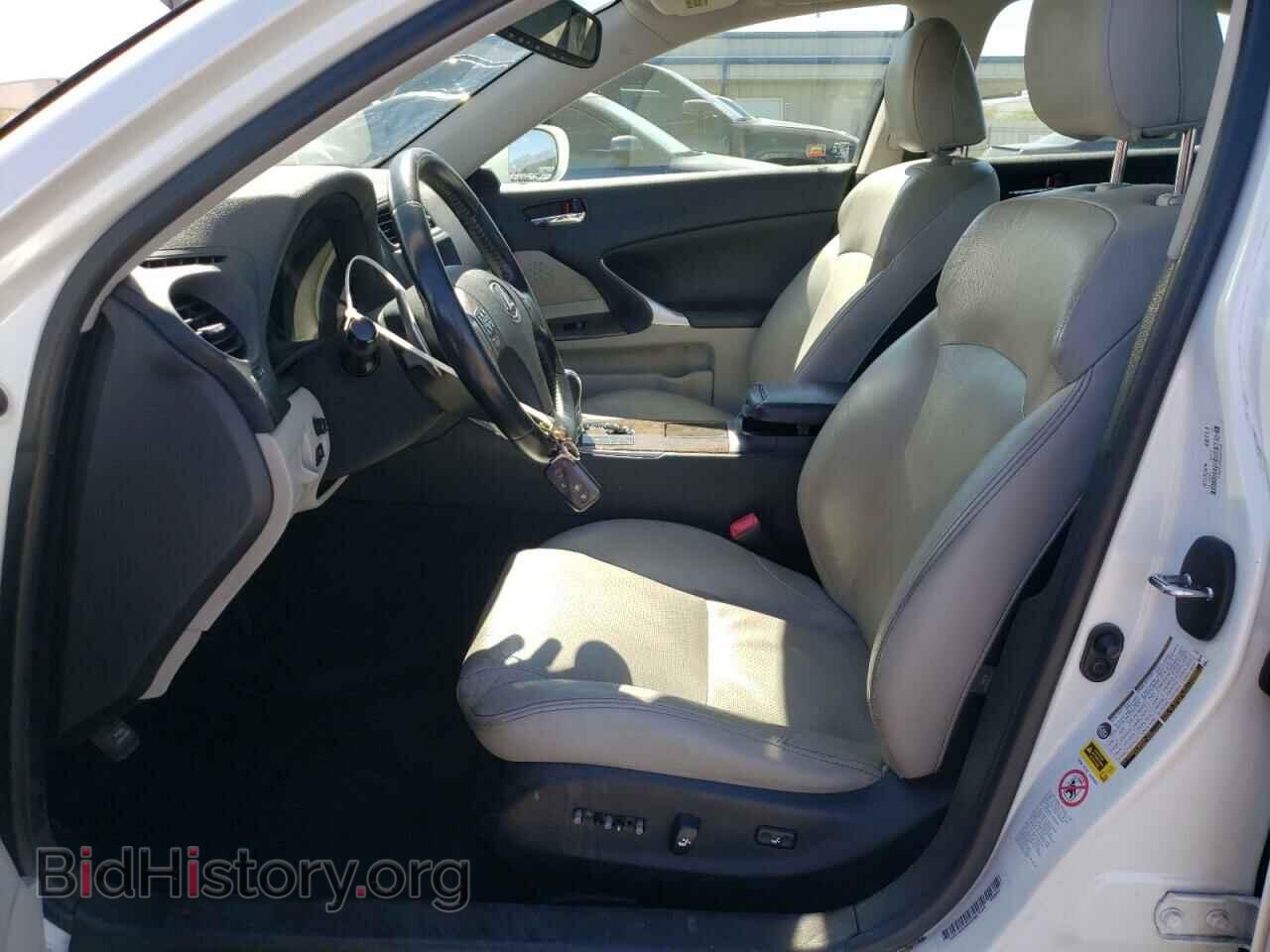 2010 LEXUS IS - VIN: JTHBF5C20A2097495 - Photo 7